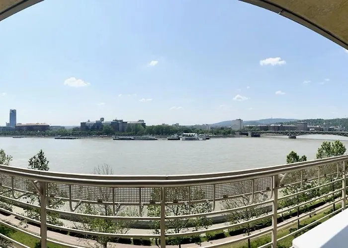 Apartament Luxury With A Beautiful View Danubius *